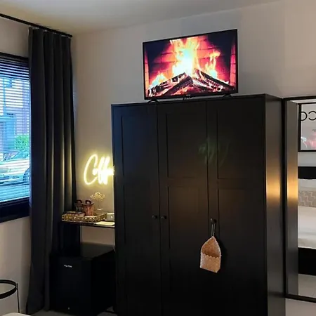 Apartment Stilvolles Gaestezimmer Fuer 2